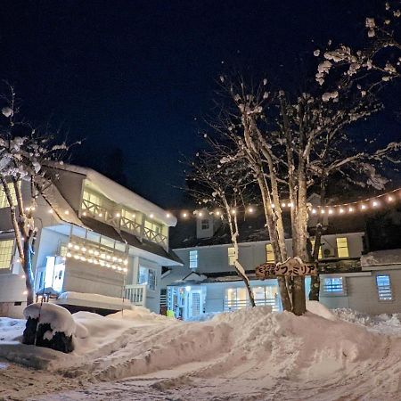 Montblanc Hakuba Familia Villa Exterior photo